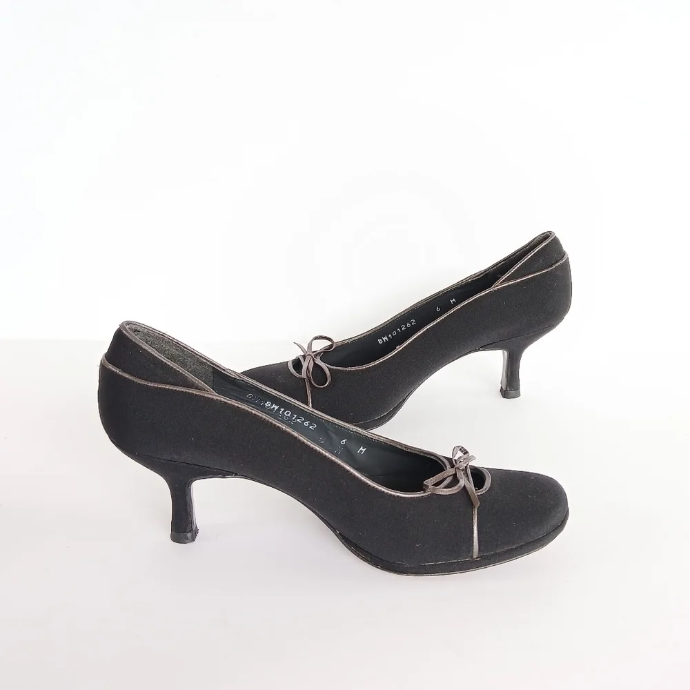 Stuart Weitzman step out